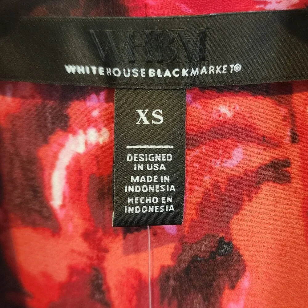 WHBM Rose-print Pleated V-neck Shell, Size XS, NWT - Picture 5 of 7